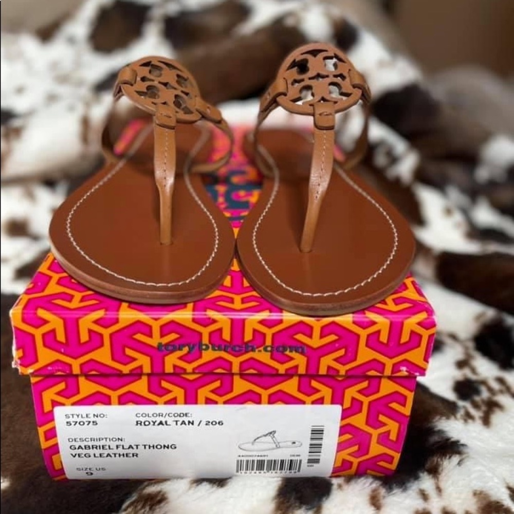Tory Burch Gabriel Thongs 
Size 9
Royal Tan color